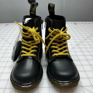 Dr Martens boots KIDS